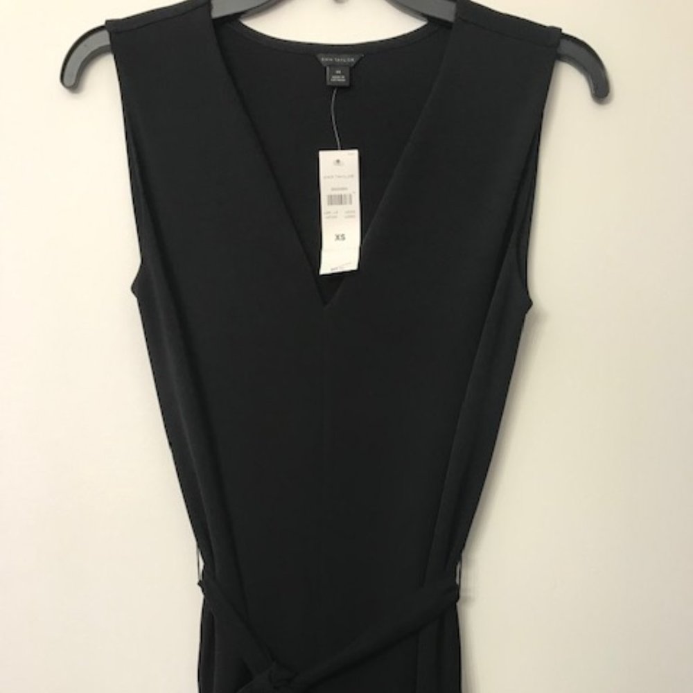 Ann Taylor Black Sleeveless Blouse with Tie